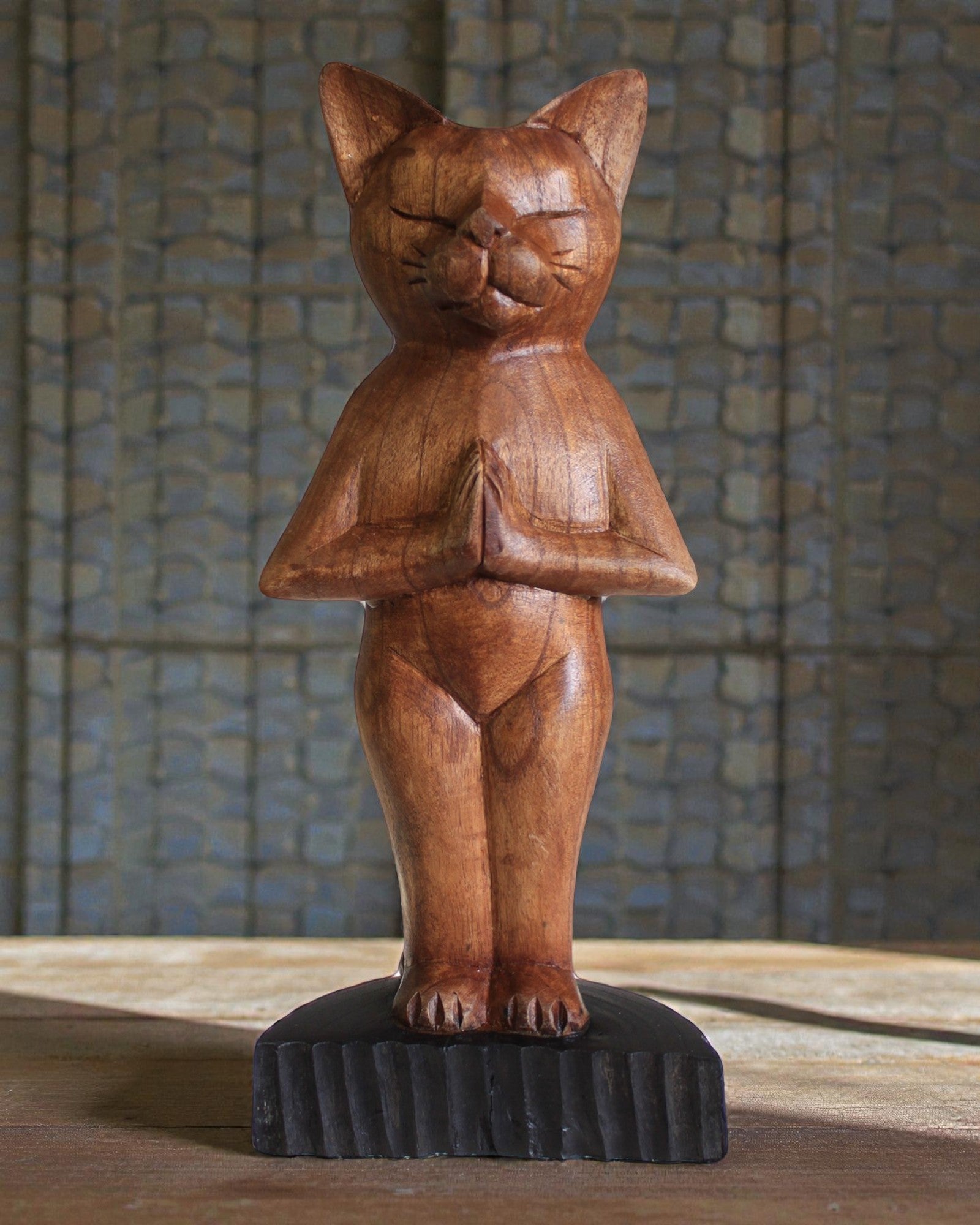 Katteskulptur – Yoga 1 Stående Position 30 cm