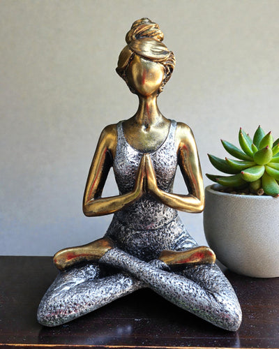 Kvindefigur 24 cm – Yoga guld-sølv klassik